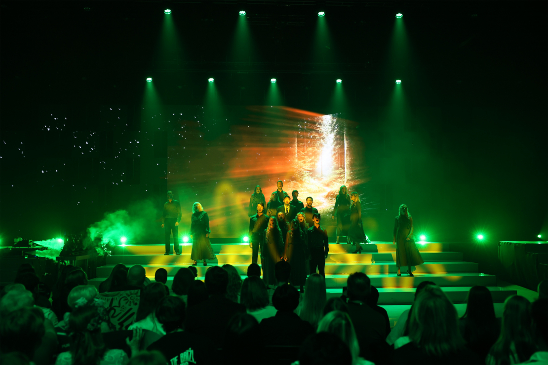 Muzikālā šova "Koru kari" ceturtā tiešraide.