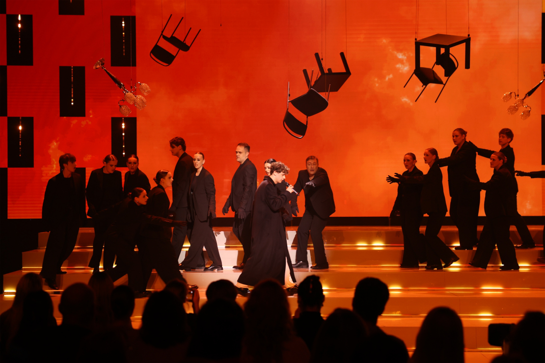 Muzikālā šova "Koru kari" ceturtā tiešraide.