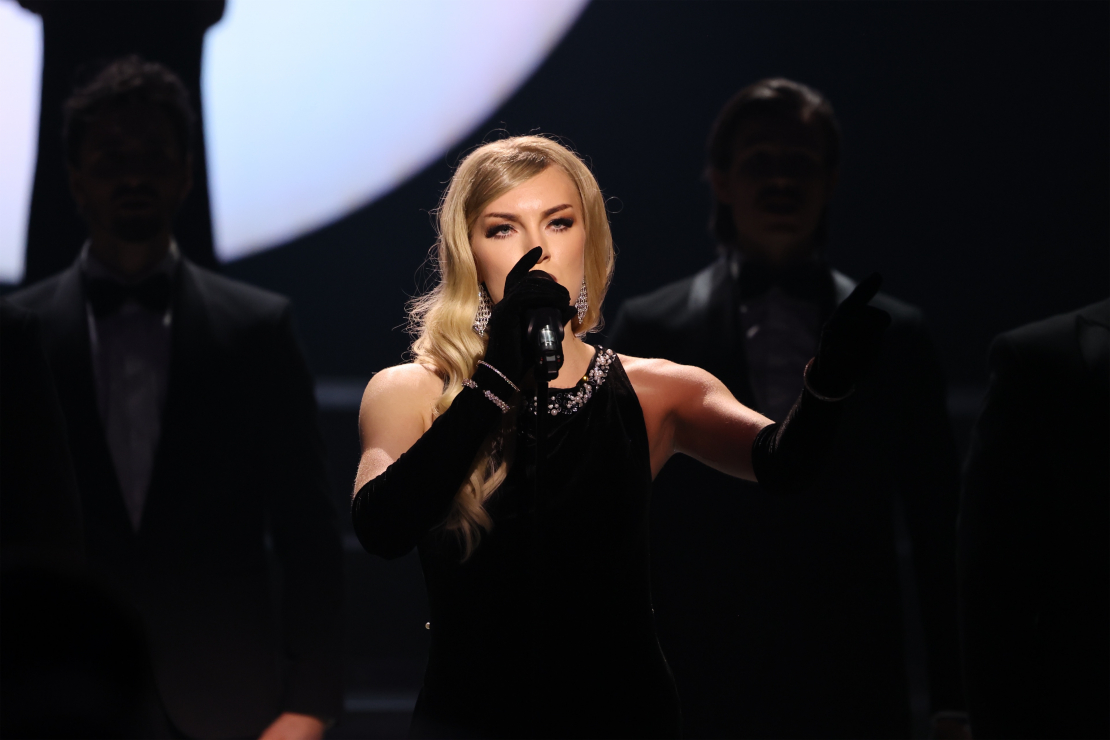 Muzikālā šova "Koru kari" ceturtā tiešraide.