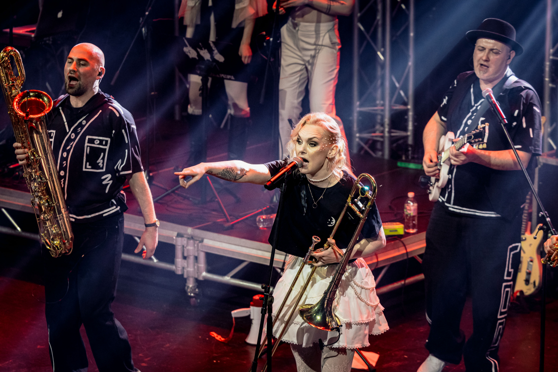 "Very Cool People" Lielākais Mazkoncerts.