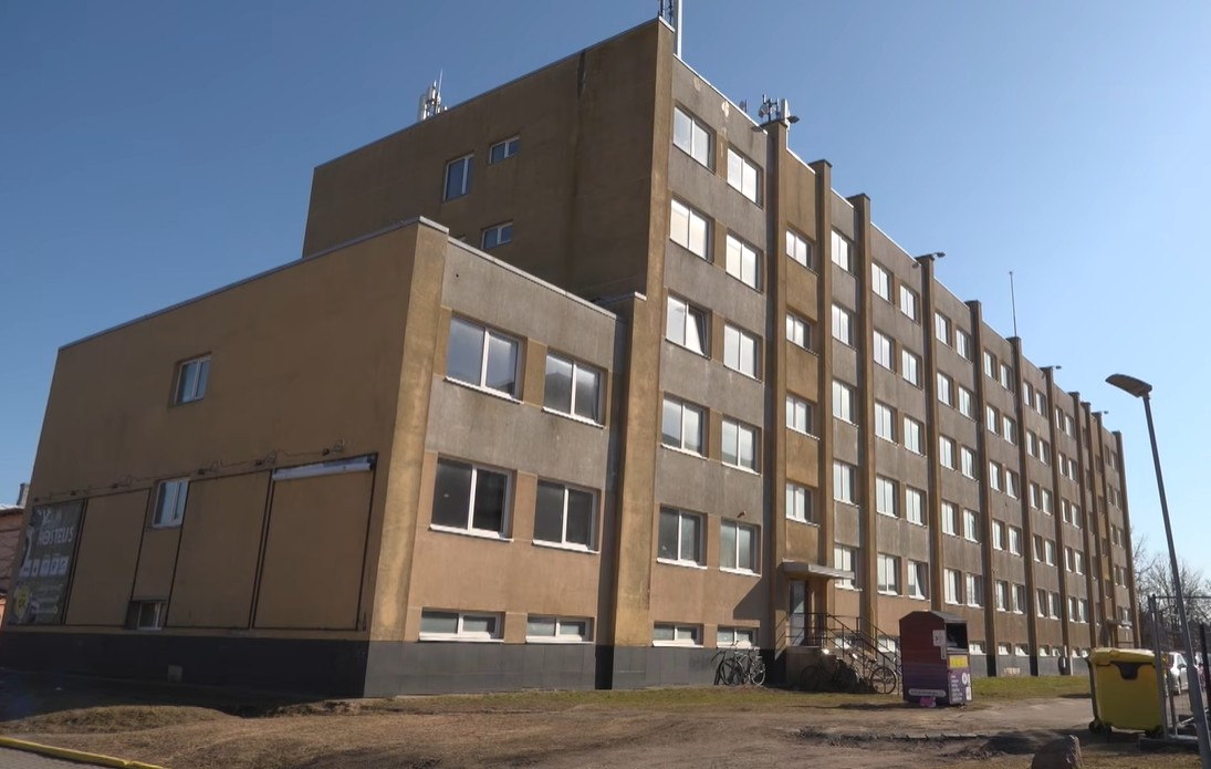 Rīgas Tehniskās universitātes Liepājas akadēmijas dienesta viesnīca.