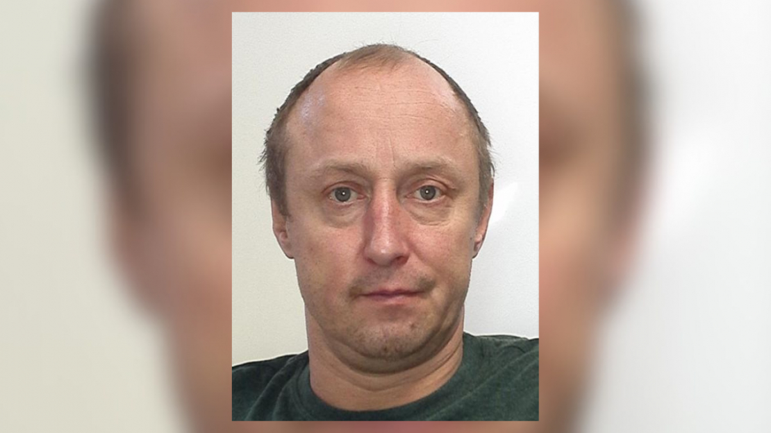 Meklēšanā izsludinātais vīrietis.