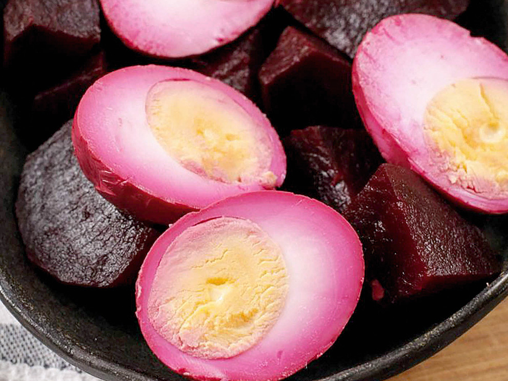 Bietēs marinētas olas.