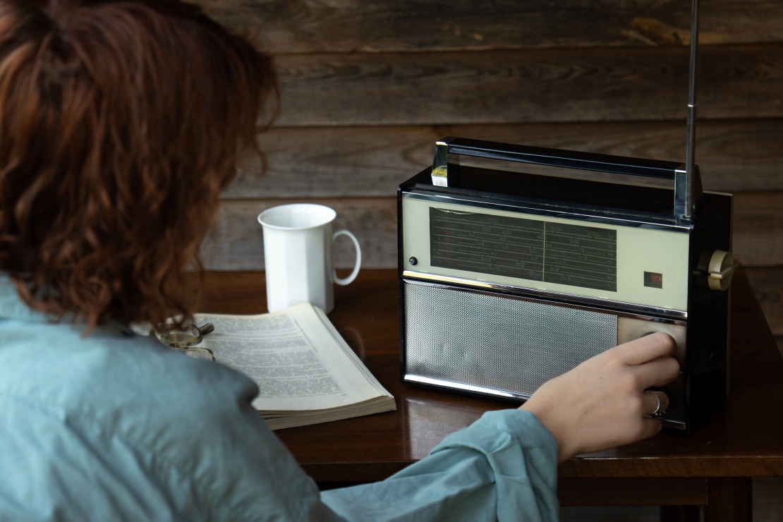 Sērfojjot pa radio viļņiem.