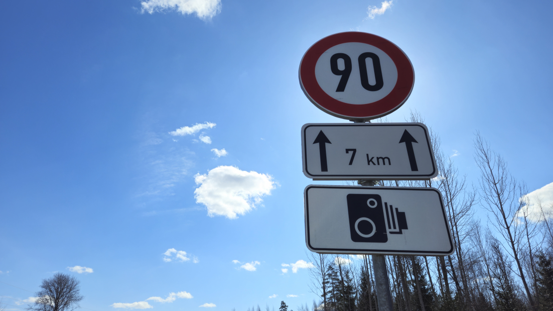 Vidējā ātruma kontroles posms. Ilustratīvs attēls.