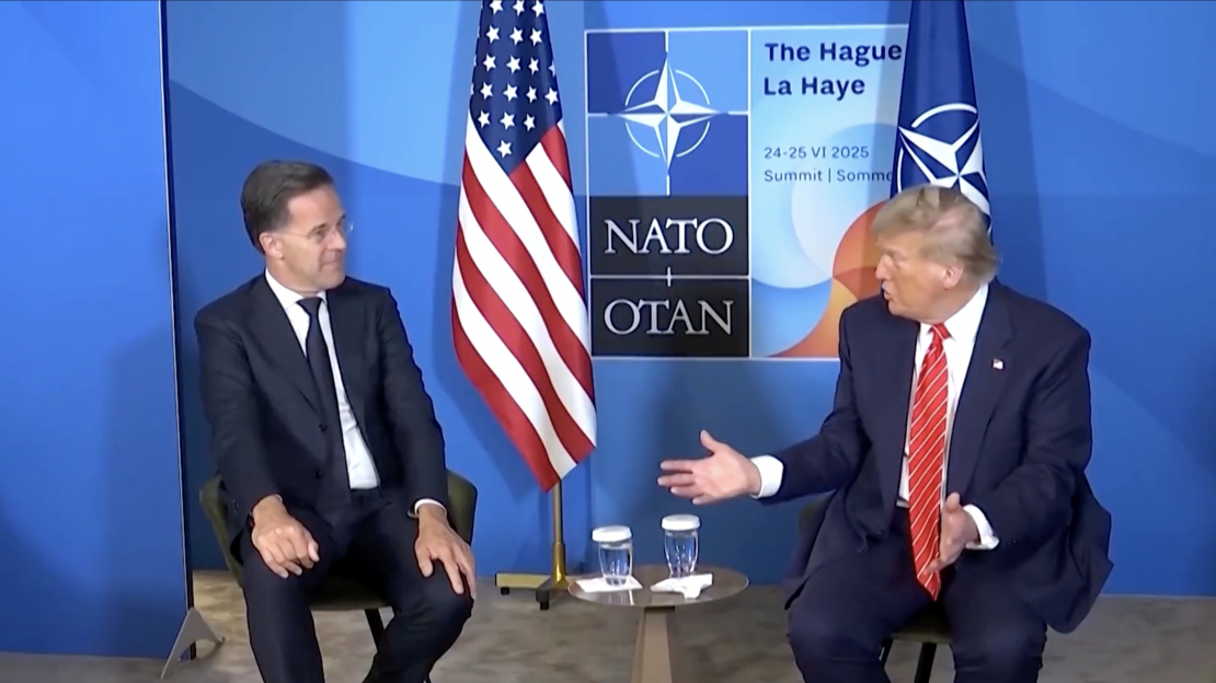 NATO ģenerālsekretārs Marks Rute un ASV prezidents Donalds Tramps.