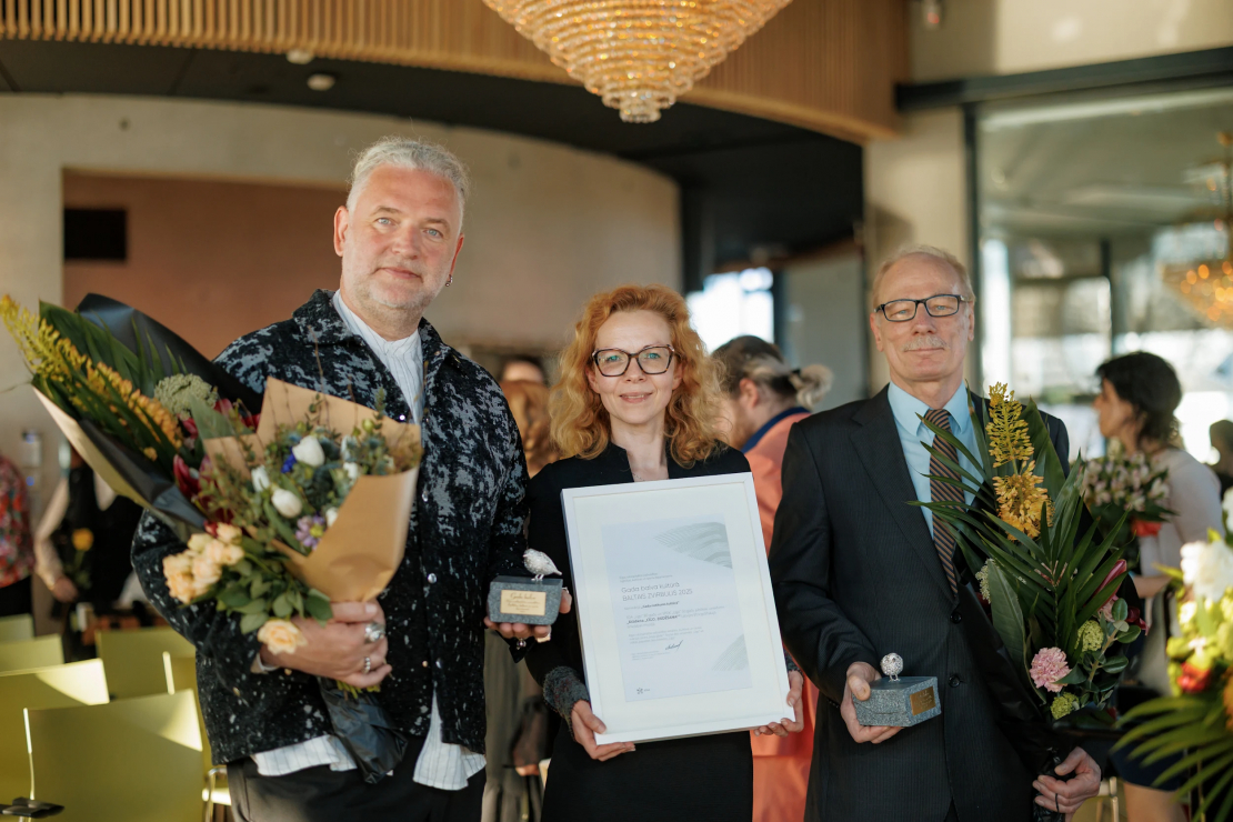 22. reizi tiek pasniegta Rīgas pašvaldības Izglītības, kultūras un sporta departamenta gada balva "Baltais zvirbulis".