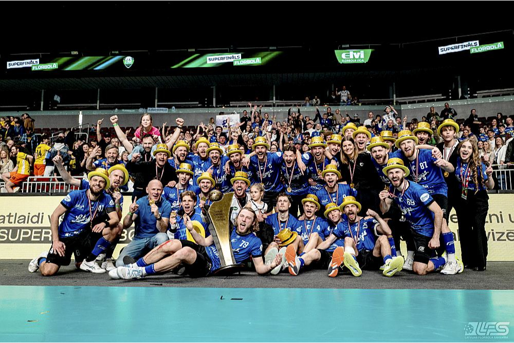 Cēsu "Lekringa" florbolisti devīto reizi Latvijas čempionu godā.
