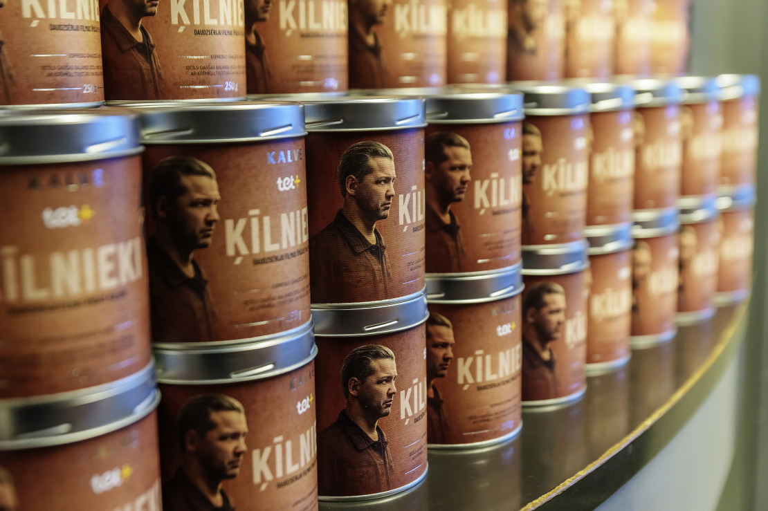 Daudzsēriju filmas "Ķīlnieki" noslēdzošās sērijas pirmizrāde.