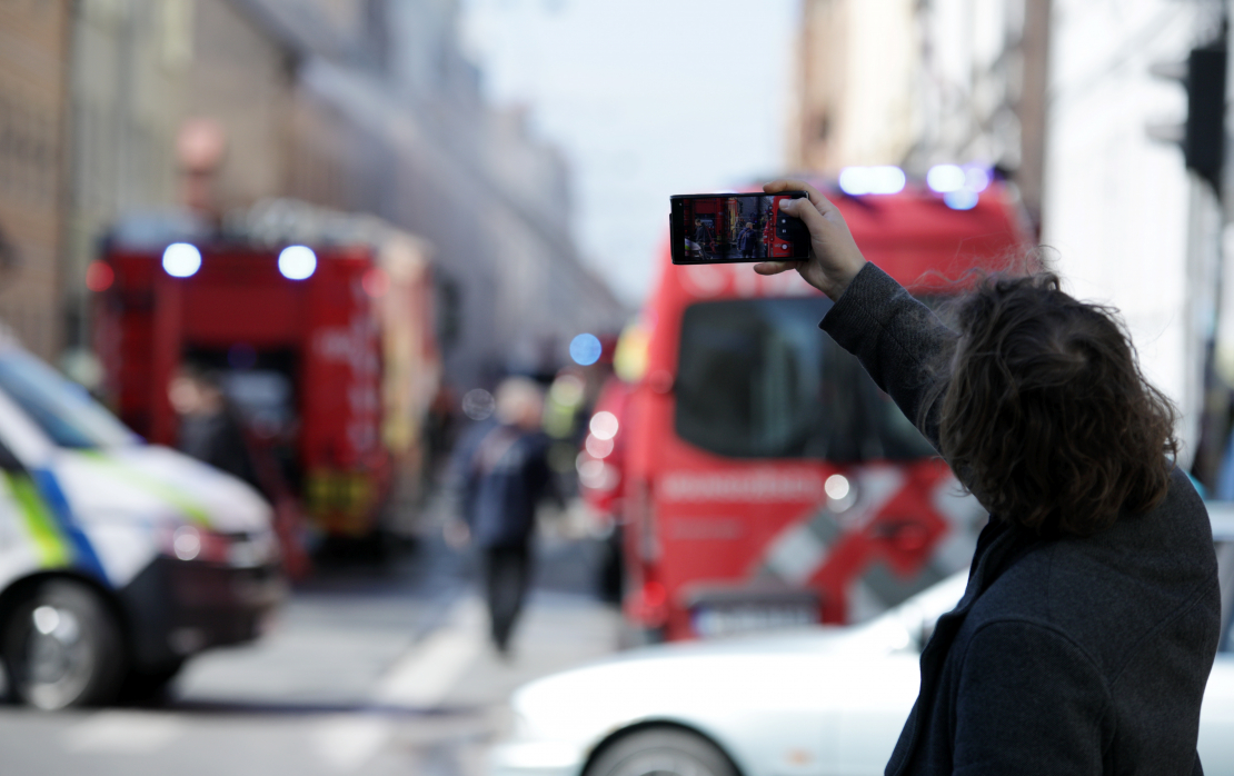 Ugunsgrēks dzīvojamā mājā Bruņinieku ielā 70, Rīgā.
