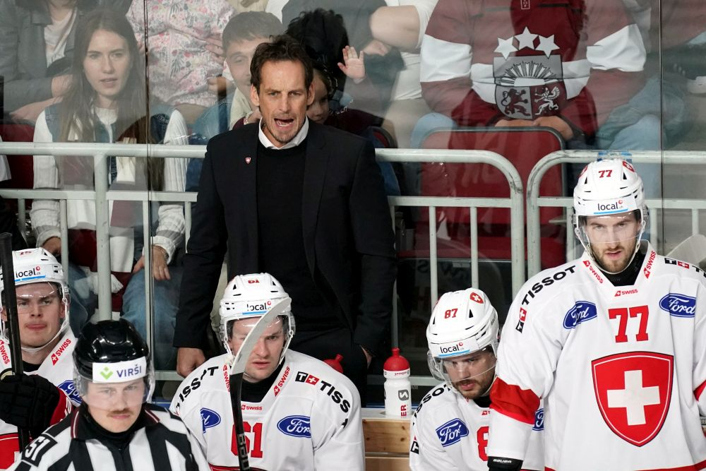 Šveices hokeja izlases galvenais treneris Patriks Fišers.