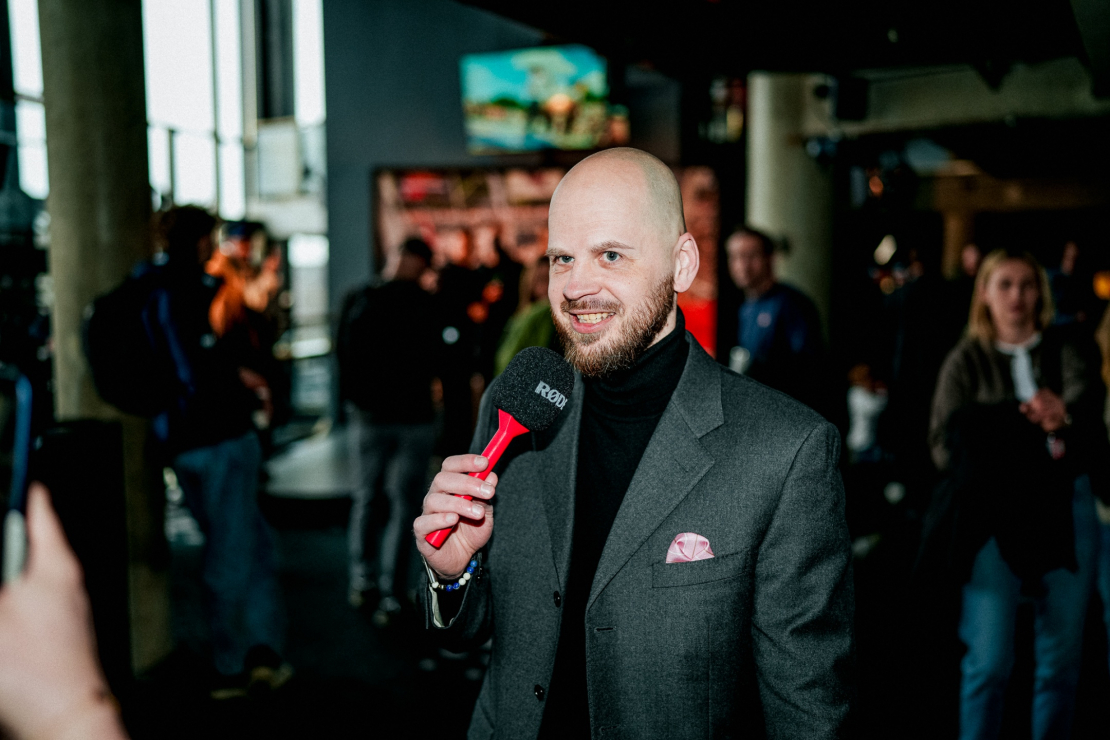 Reperis Wiesturz filmas "Jo dzīve ir batls" pirmizrādē.