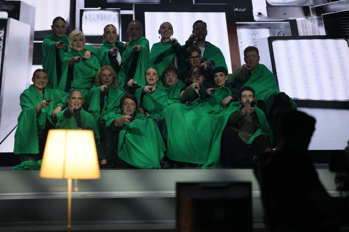 Muzikālā šova šova "Koru kari" septītā tiešraide.