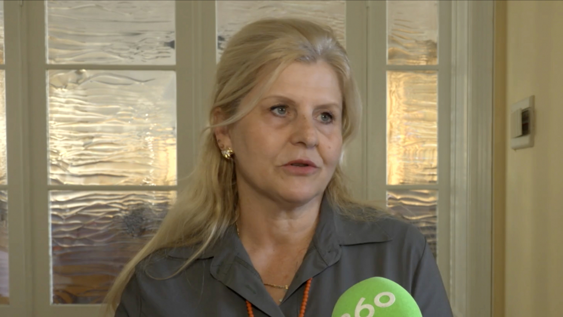 Līga Bāriņa, Latvijas Veselības un sociālās aprūpes darbinieku arodbiedrības priekšsēdētāja.