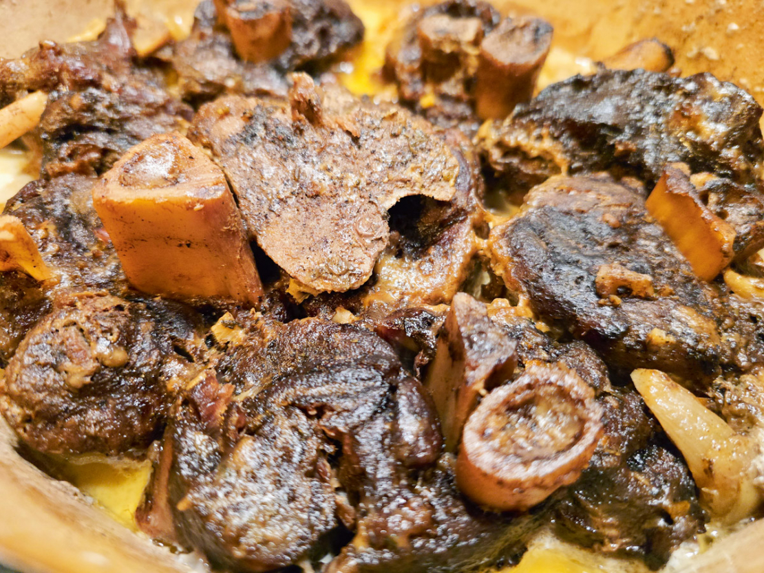 Sanāk ļoti nopietna porcija. Kopējais svars gandrīz divarpus kilogramu.