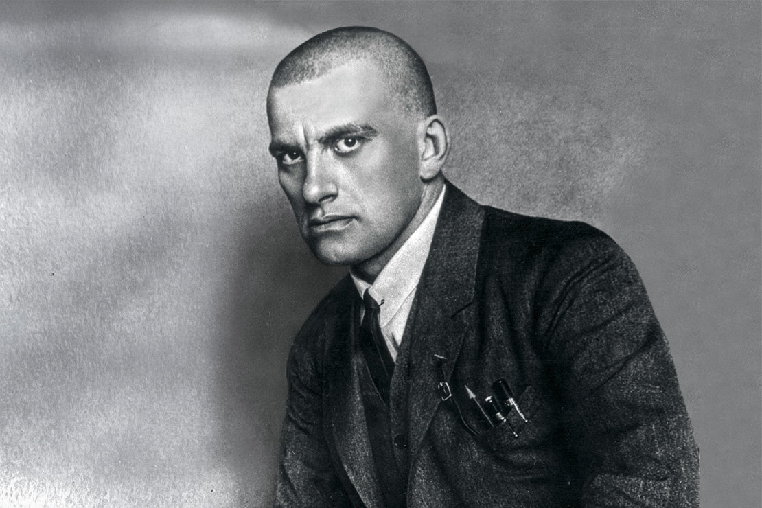 Dzejnieks un mākslinieks Vladimirs Majakovskis.