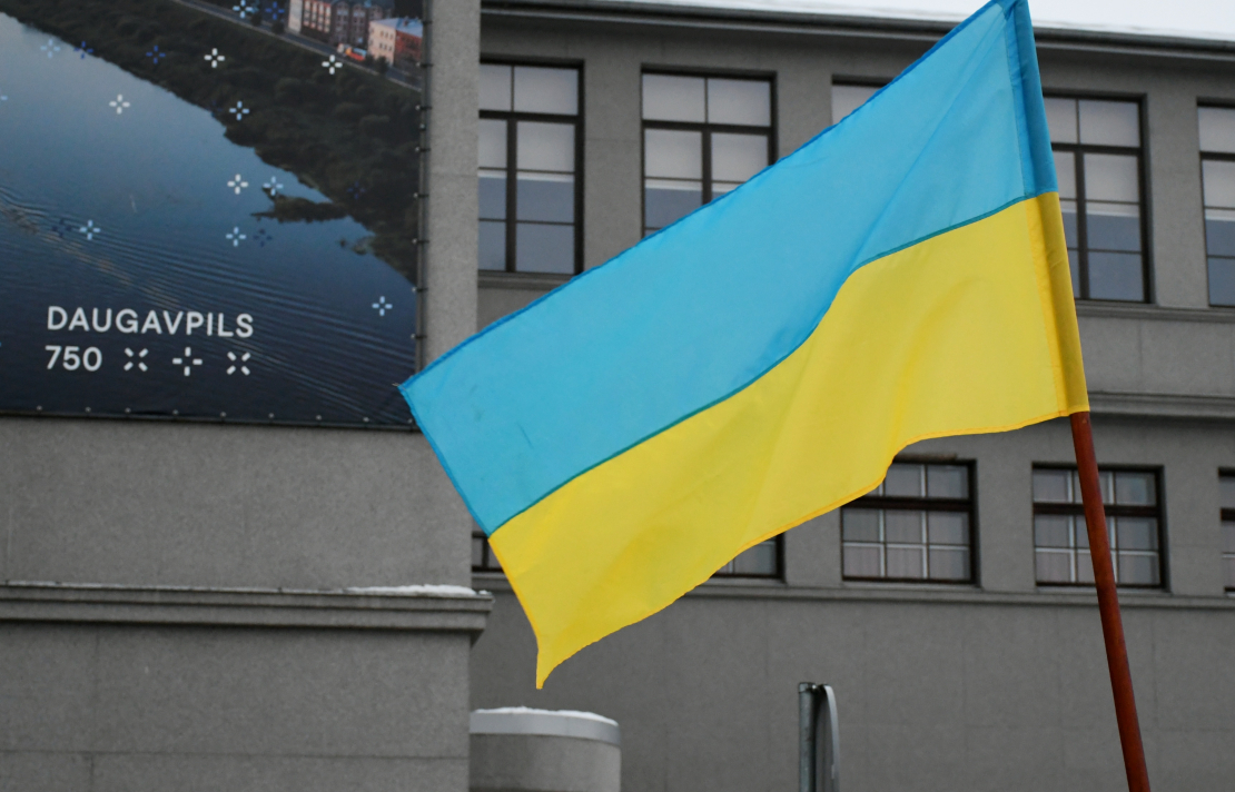 Ukrainas karogs Daugavpilī. Ilustratīvs attēls.