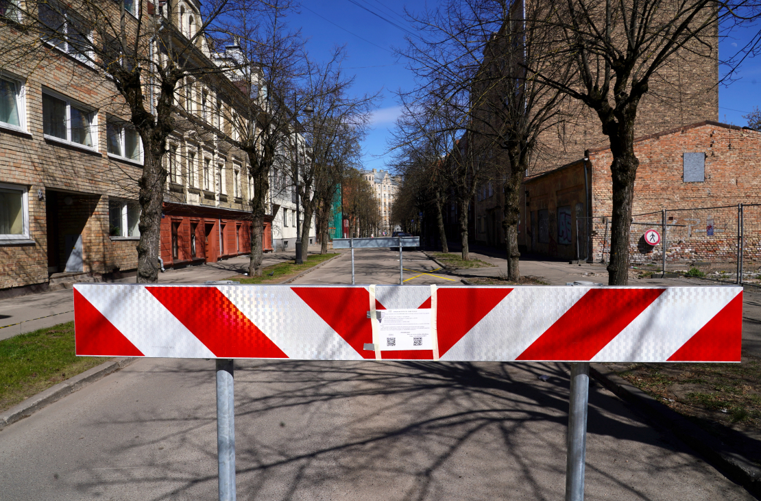 Satiksmes organizācijas maiņa Vārnu ielā.