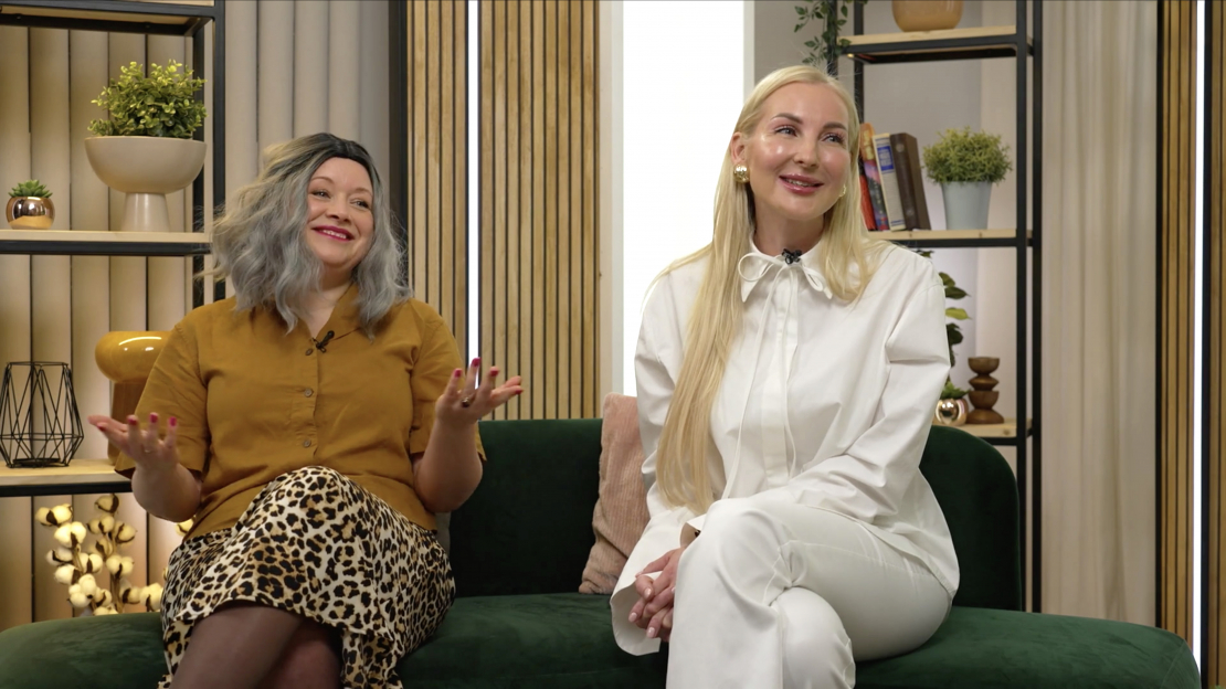 "Burku studijā!" viesos — Džemma Sudraba un zīlniece Elizabete Bezdelīga, 
