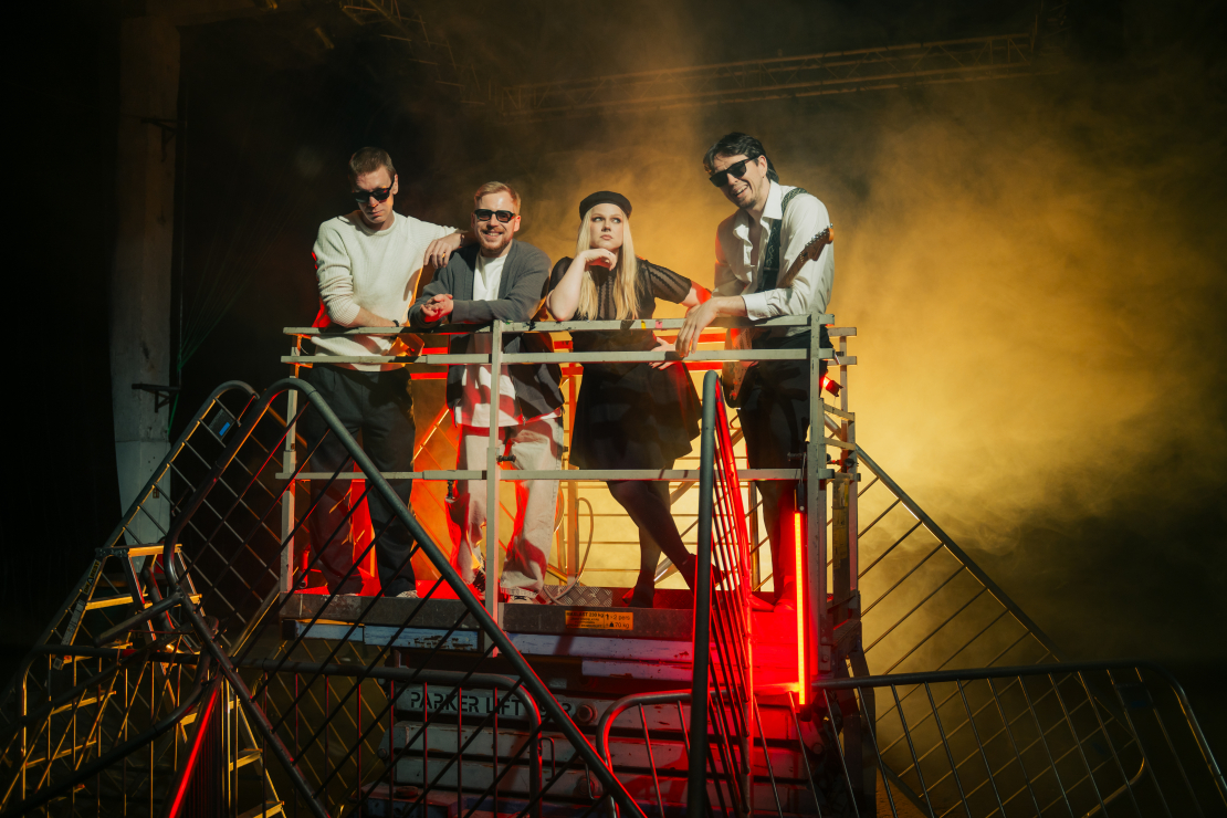 Grupa "The Rozz", Misters Krūmiņš un Liene Lagzdiņa.