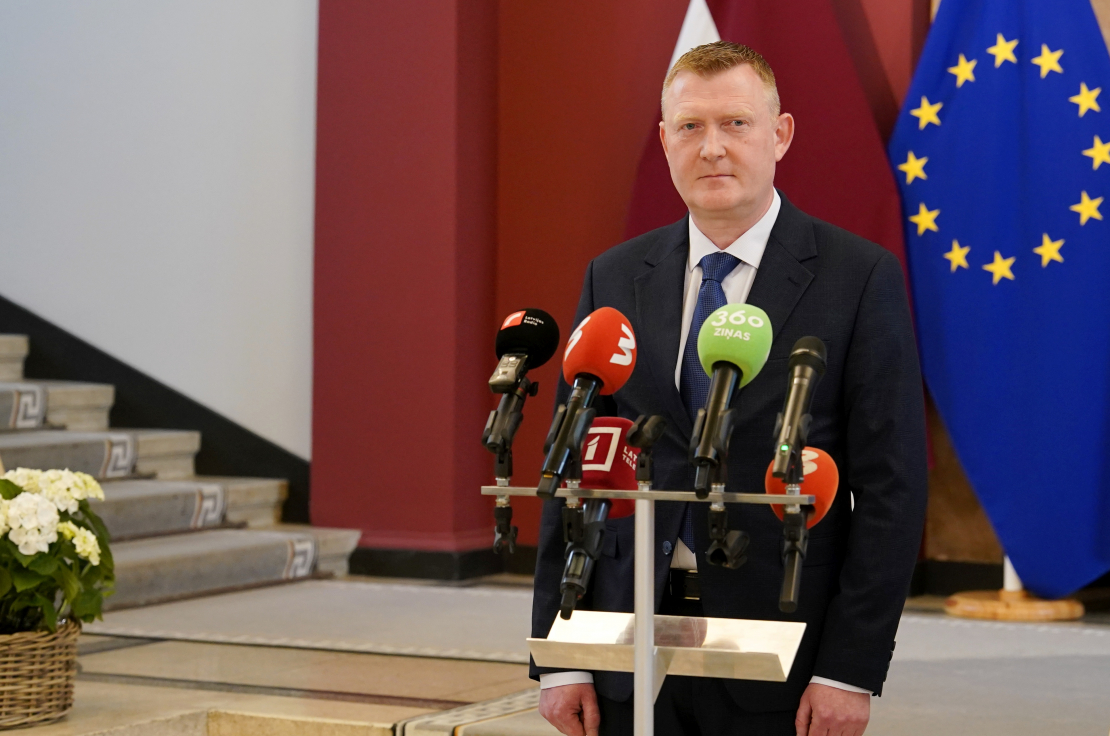 Aizsardzības ministra amata kandidāts, pulkvedis Raivis Melnis piedalās preses konferencē pēc tikšanās ar Ministru prezidenti Ministru kabinetā.