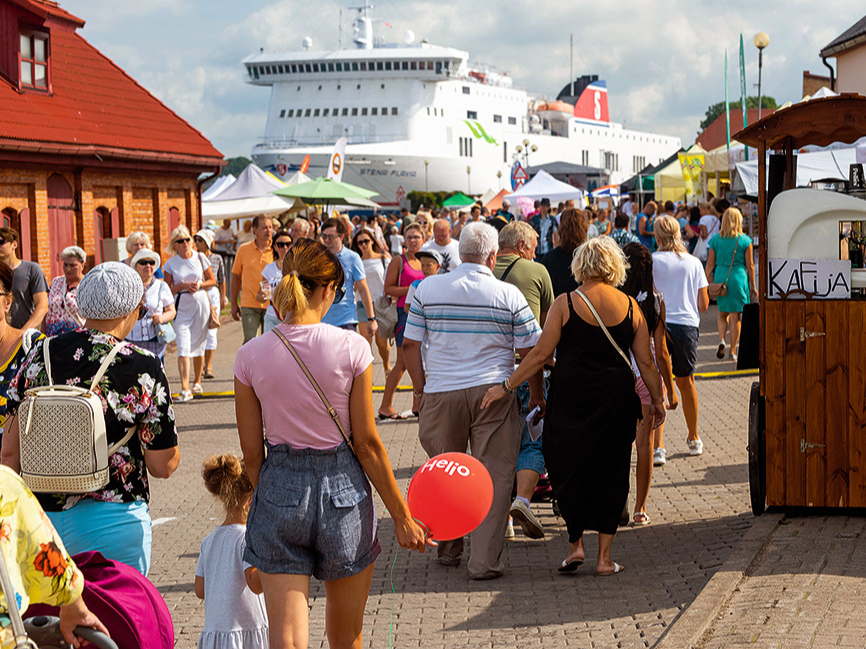 Organizatoram rūpīgi jāizvērtē, vai viņa vēlme iemūžināt svētkus nav pretrunā ar cilvēka tiesībām uz privāto dzīvi.