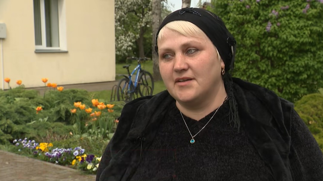 Jana Kārklevalka, notriektā zēna mamma.