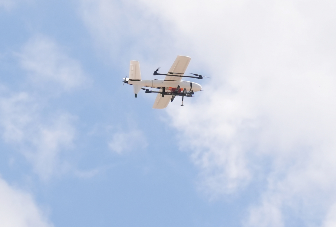 Militārajā poligonā "Sēlija" tiek prezentētas modernākās dronu un pretdronu tehnoloģijas.