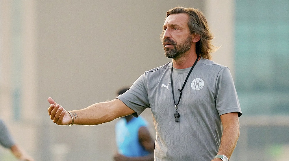 Andrea Pirlo vadītā Dubaijas "United" pērnvasar trenējās Latvijā un aizvadīja pārbaudes spēli pret "Audu". "United" īpašnieks Sergejs Lomakins ir arī Latvijas čempiones "Rīga" uzturētājs.