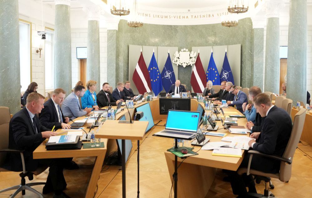 Jaunā Ministru kabineta sēde. 