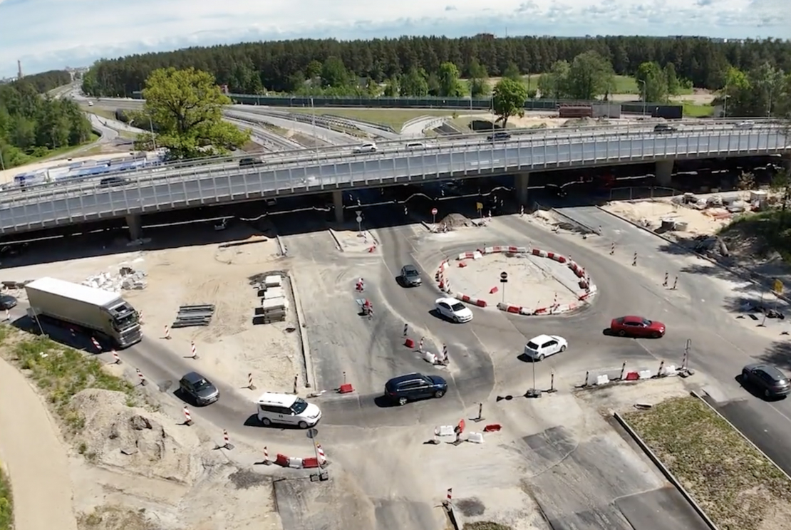 Dienvidu tilta 4. kārtas būvdarbi Rīgā.