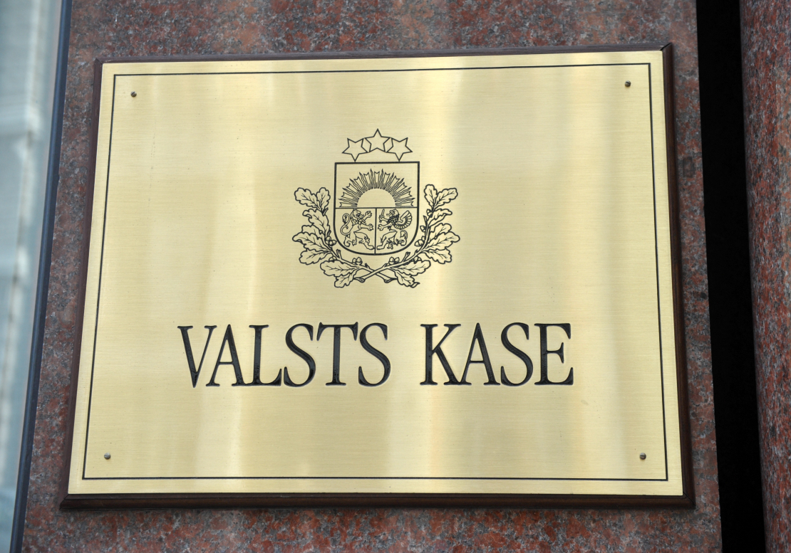 Plāksne ar uzrakstu "Valsts kase".