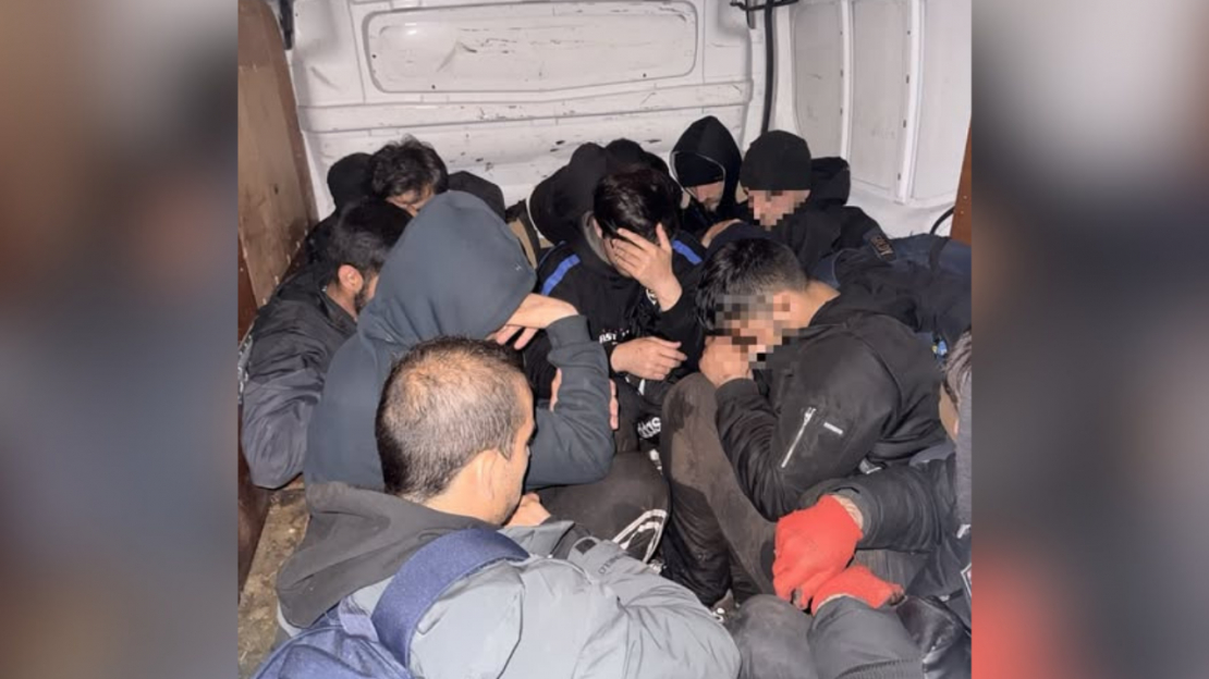 14 migranti.