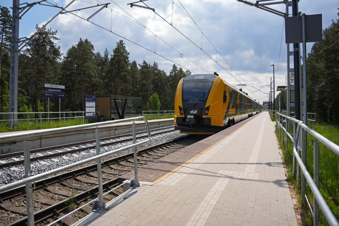 Mobilitātes punkts pie dzelzceļa stacijas "Vecdaugava" Rīgā.