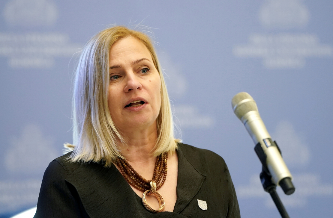 Paula Stradiņa Klīniskās universitātes slimnīcas (PSKUS) valdes locekle Dace Žentiņa piedalās PSKUS 115 gadu jubilejas pasākumā.