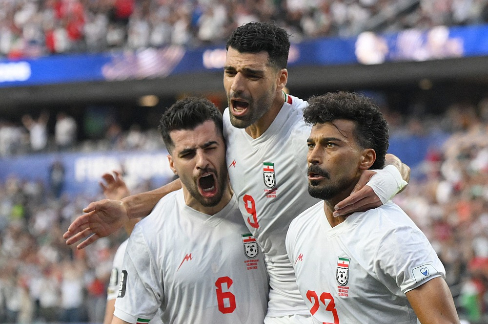Irāņu futbolisti pēc spēles ar Jaunzēlandi no Losandželosas bija spiesti uzreiz doties uz savas bāzes vietu Meksikā.