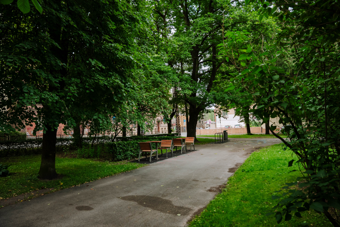Pabeigta Aristida Briāna un Palīdzības ielas skvēra atjaunošana.