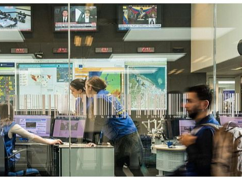 Ārkārtas reaģēšanas koordinēšanas centra (ERCC) kontroles telpa Briselē.