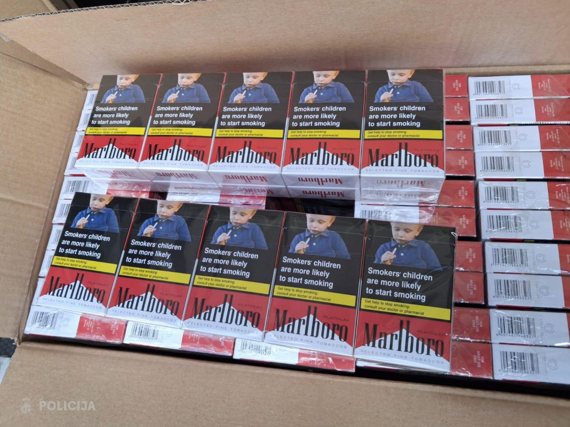 Valsts policijas Mārupes novadā atsavinātās nelegālās cigaretes.