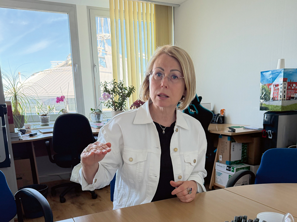 Dzintra Lejniece: "Visi saprot, ka tirgus svārstības ir nenovēršamas, tomēr, ja tās sasniedz 20% kritumu, ilgtermiņā šādu tendenci nevar izturēt. Parasti vasarā cūku audzētāji ievelk elpu, jo sezonas dēļ cenas kāpj. Augustā un septembrī sākas un līdz Ziemassvētkiem turpinās cenas kritums. Ja šajā gadā būs tikai kritums bez kāpuma – tas būtu bēdīgi."