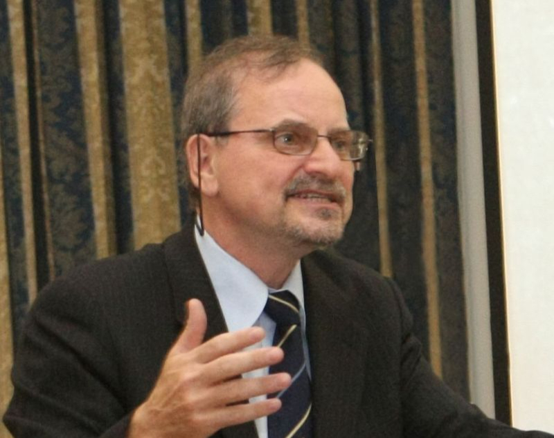 ASV dzīvojošais krievu rakstnieks Aleksandrs Geniss.