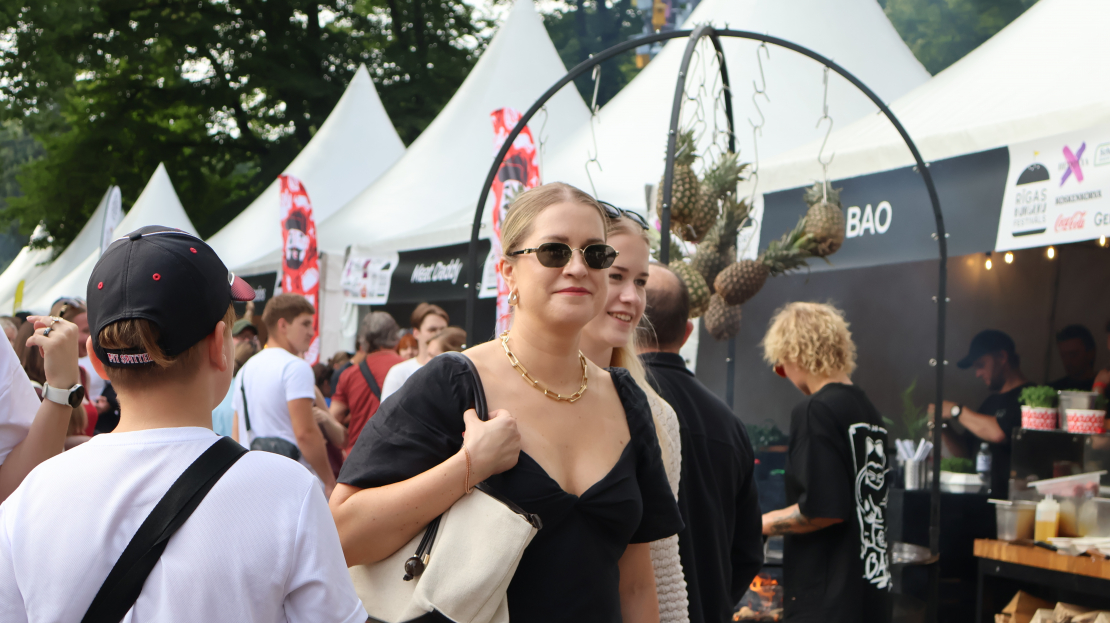 Rīgas Burgeru festivāla pirmā diena Esplanādes parkā.