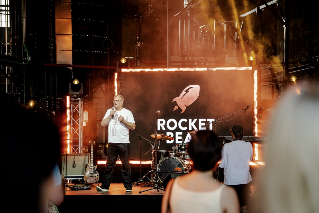 "Rocket Bean" jaunās grauzdētavas atklāšanas pasākums Rīgā.