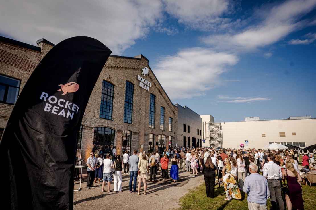 "Rocket Bean" jaunās grauzdētavas atklāšanas pasākums Rīgā.