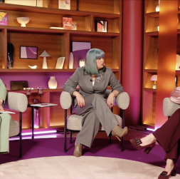 "Dāmas ar Drāmu". "Dāmas ar Drāmu".