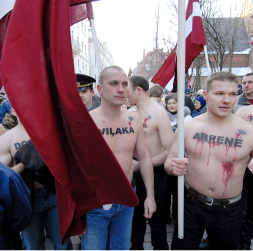 "Visu Latvijai!" jauniešu pikets pie Saeimas 2007. gada 8. februārī Raivja Dzintara vadībā. Puiši pusstundu stāvēja mīnuss 17 grādu salā un protestēja pret Abrenes atdošanu Krievijai.