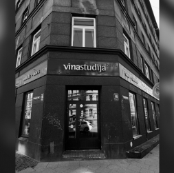 Vīna studija Antonijas.