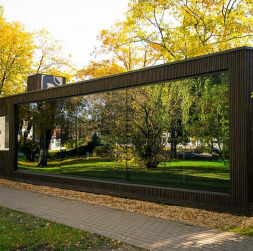 Latvijas uzņēmums "Carbon Less Future" radījis "CLF Growth Container" – modulāru, decentralizētu sistēmu, kuras mērķis ir veicināt koku audzēšanu. Tā nodrošina kontrolētus augšanas apstākļus neatkarīgi no ārējiem klimatiskajiem apstākļiem, vienlaikus veicinot vides apziņu un sabiedrības iesaistīšanos. Latvijas uzņēmums "Carbon Less Future" radījis "CLF Growth Container" – modulāru, decentralizētu sistēmu, kuras mērķis ir veicināt koku audzēšanu. Tā nodrošina kontrolētus augšanas apstākļus neatkarīgi no ārējiem klimatiskajiem apstākļiem, vienlaikus veicinot vides apziņu un sabiedrības iesaistīšanos.