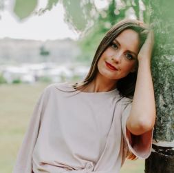 Laura Londe. Laura Londe.