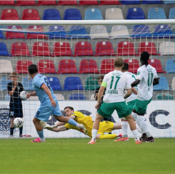 Viens no Nila Puriņa lielajiem atvairījumiem "Audas" uzvarā pār "Dinamo City". Viens no Nila Puriņa lielajiem atvairījumiem "Audas" uzvarā pār "Dinamo City".